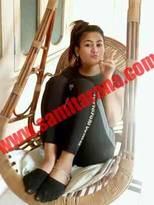 Riya Lucknow Escorts
